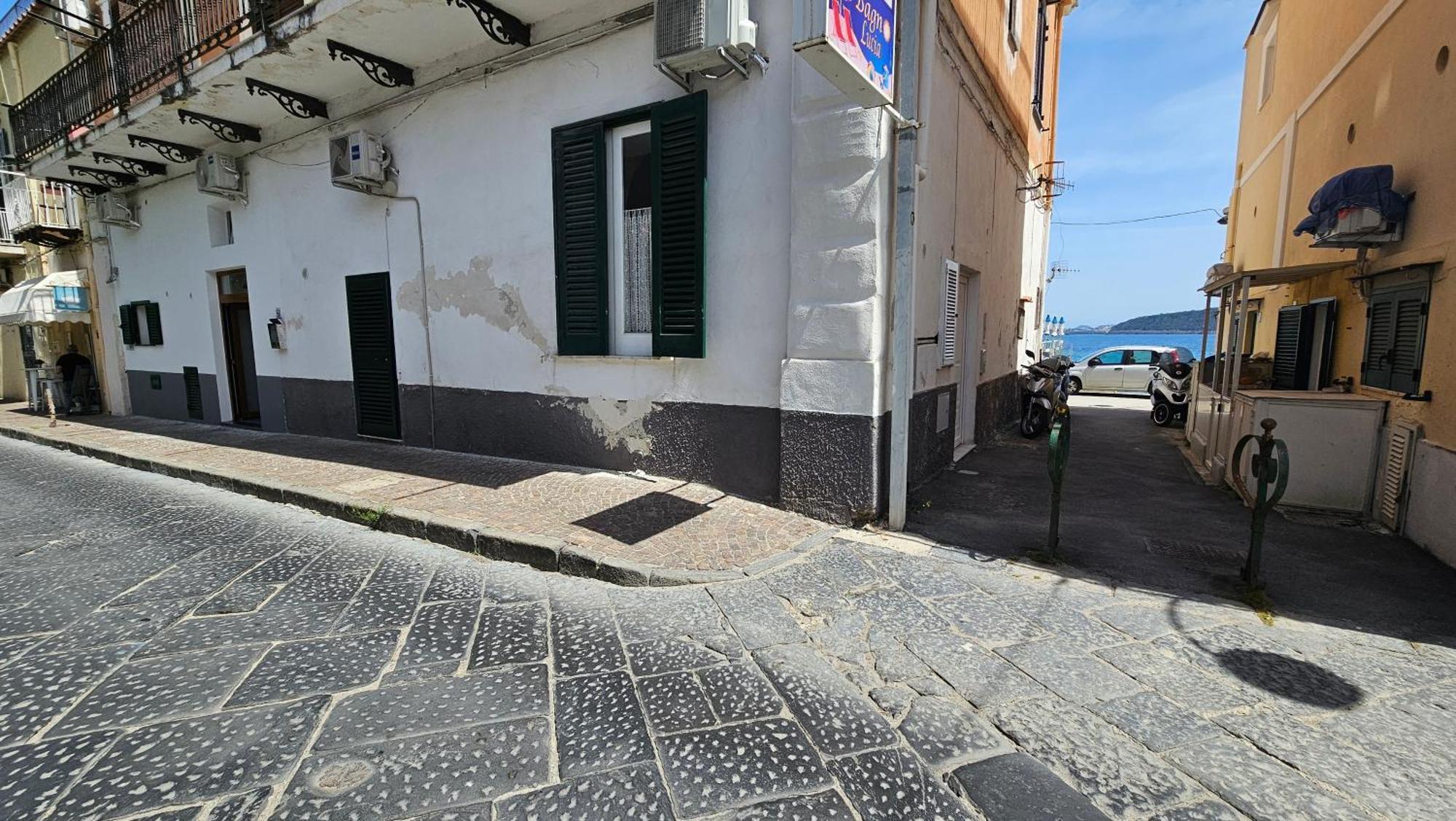 Apartament A Quattro Passi Dal Mare Ischia Zewnętrze zdjęcie